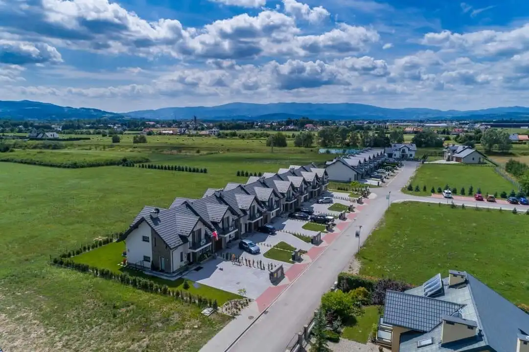 Energooszczędne Segmenty 88.98 M2, Chełmiec