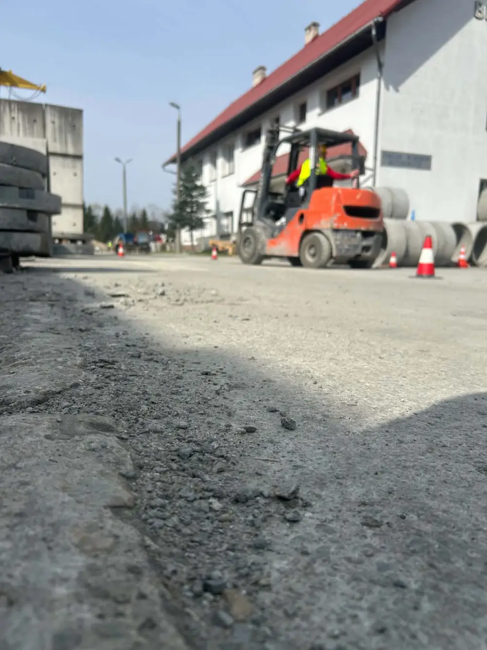 Kursy Udt Limanowa – Wózki Widłowe, Hds, Ładowarki, Zwyżki, Żurawie
